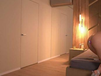 Cinnabon_ga webcam model stream image