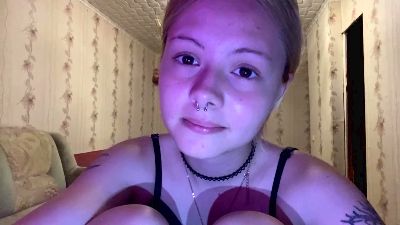 ThuMohan webcam model stream image
