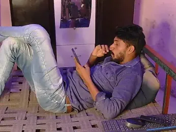 HotXKrish webcam model stream image
