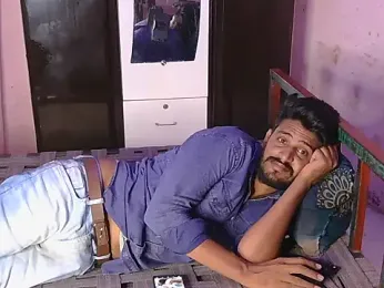 HotXKrish webcam model stream image