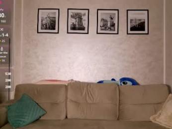_moon_girl_18 webcam chaturbate model stream image