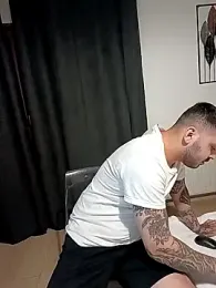 I_amAhille webcam stripchat model stream image