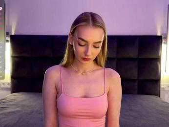 DiamondLily webcam model stream image