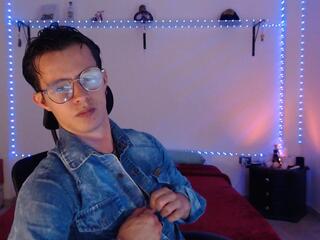 Brandon Starkk webcam model stream image