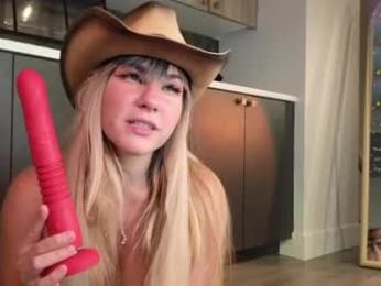pepperxminthe webcam chaturbate model stream image