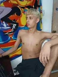 Alayn_sexy_ayes webcam stripchat model stream image