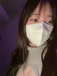 MOEMOE-Q webcam stripchat model stream image