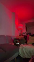 Uriel_23 webcam model stream image