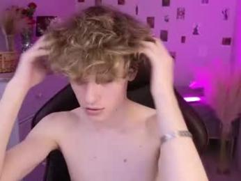 curly_twinkboy webcam model stream image