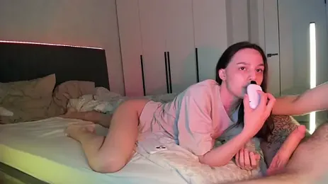 pinkbodnar_ webcam model stream image