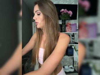 SweetyMia webcam bongacams model stream image