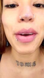 Malukush webcam model stream image