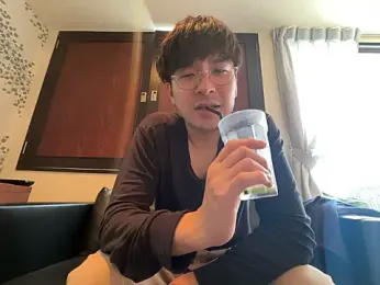 yuuki8910 webcam model stream image