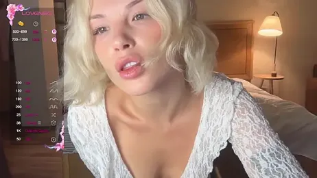 polino4ka6999 webcam stripchat model stream image