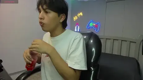 StiwenTwink webcam stripchat model stream image