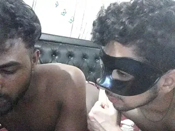 Hunkytop webcam model stream image