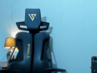 Brad Leon webcam model stream image