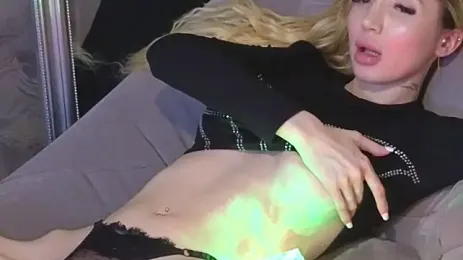 KarmaArms webcam stripchat model stream image