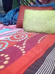 Burhade-- webcam model stream image