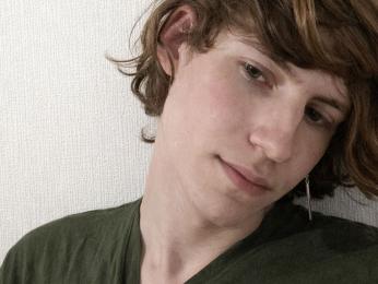 AvenRey webcam livejasmin model stream image