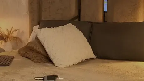 scarlethlux webcam stripchat model stream image