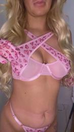 Cherryy8 webcam model stream image
