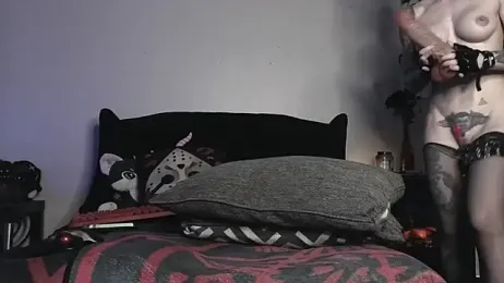 Ivey_Strigoi webcam stripchat model stream image