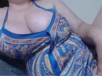 matureboobsbig webcam model stream image