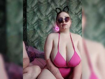 Red-rooms webcam model stream image
