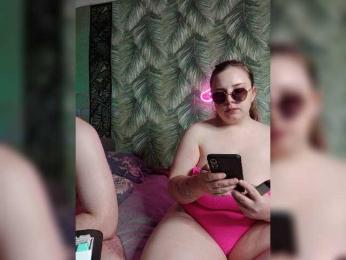 Red-rooms webcam model stream image