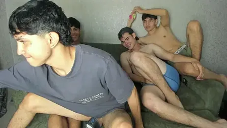 pelusos_mens webcam stripchat model stream image