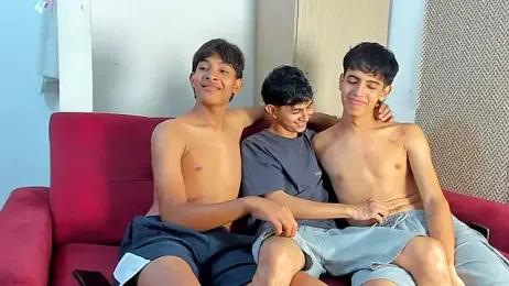 pelusos_mens webcam stripchat model stream image
