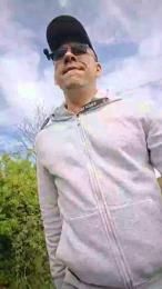 dave_naked webcam model stream image