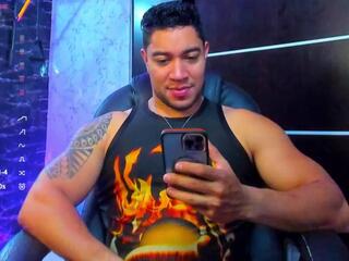 Dixon Rays webcam model stream image