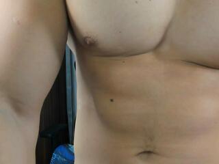 Aurelio Strong webcam model stream image