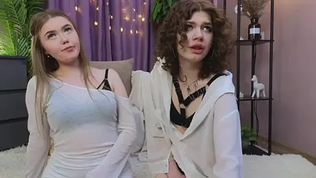 TwixieGuo webcam model stream image