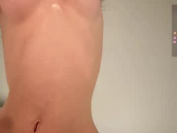 traciblow webcam model stream image