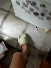 Q24Q- webcam model stream image