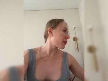 LiiBaby webcam model stream image