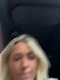 petrouchkaaa_ webcam model stream image