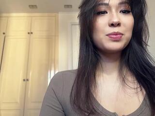 Leia Latona webcam model stream image