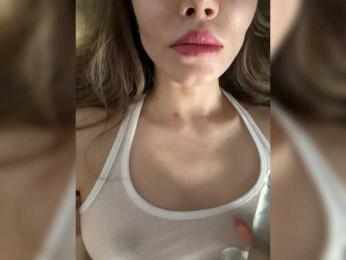 Amelia575-1 webcam model stream image