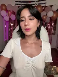 Ale_Lewis webcam model stream image
