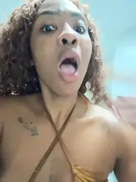 Angel_preta webcam stripchat model stream image