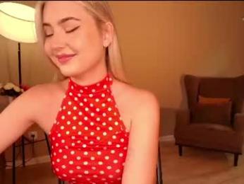 cute18cute webcam model stream image