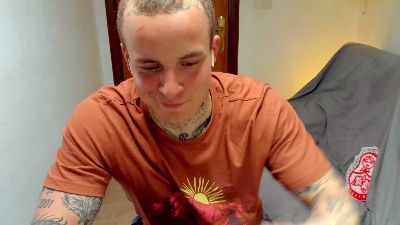 Layneinchains webcam model stream image