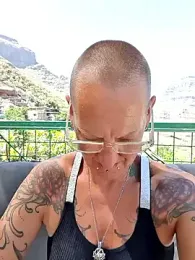 Emma_Milf25 webcam stripchat model stream image