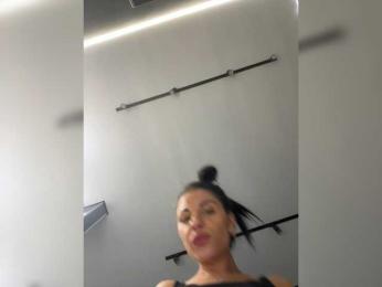 -Lili webcam bongacams model stream image
