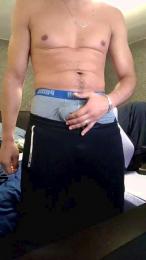 yoloyo93 webcam cam4 model stream image