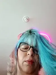 Escarlate4you_ webcam model stream image